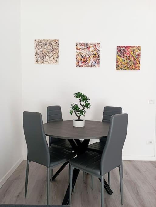 Andrea Central Apartment Bari Exterior foto